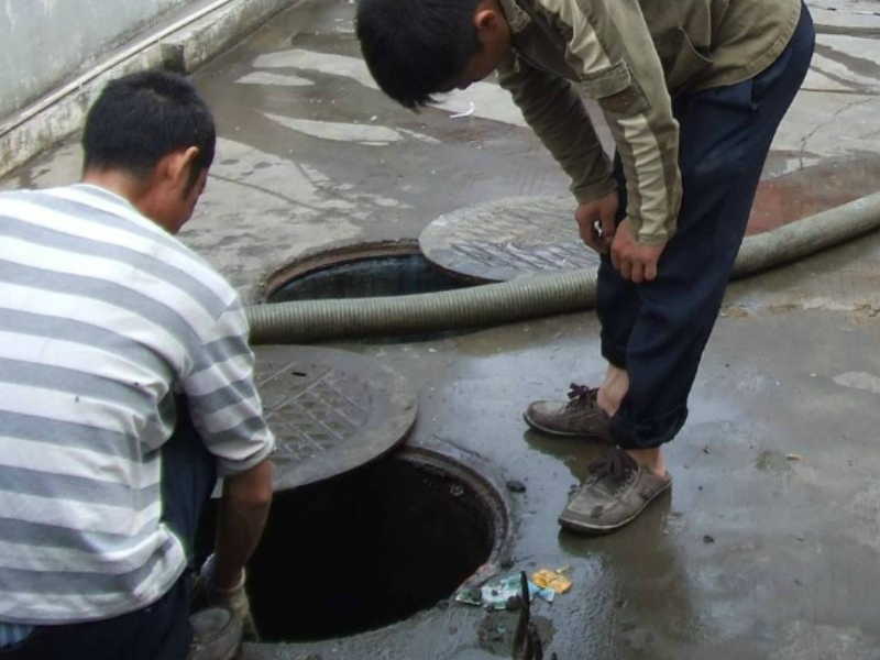 江西南昌吸粪抽粪清理化粪池/南昌化粪池清掏隔油池疏通